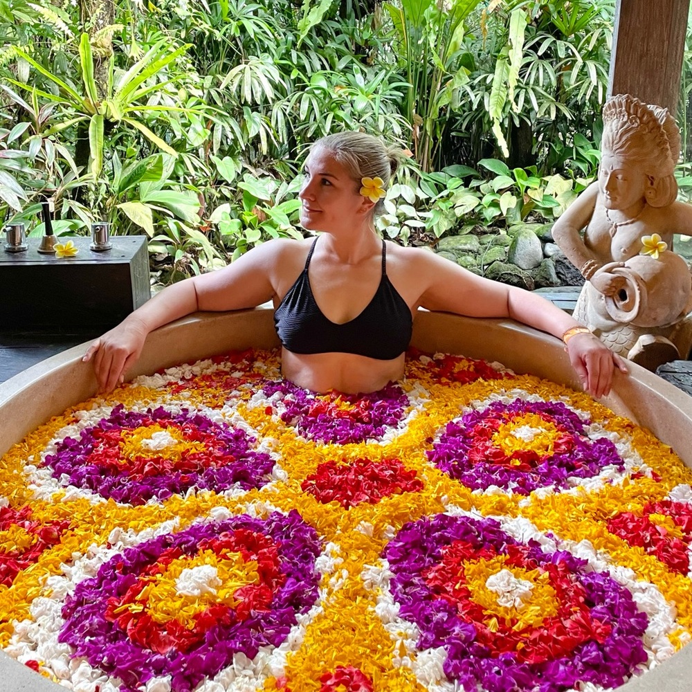 Meet your Posher, Marisa